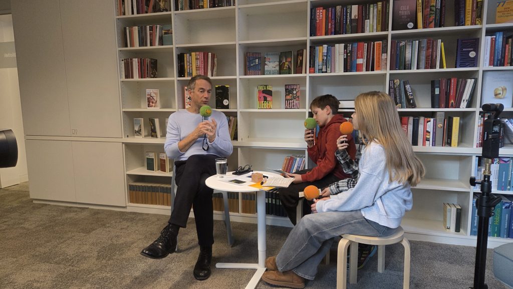 W&auml;hrend dem Interview mit Jo Lendle