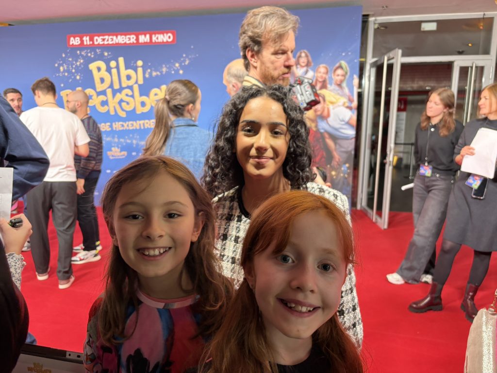 Mit Shanti Celik (Navita) aus Bibi Blocksberg - Das gro&szlig;e Hexentreffen