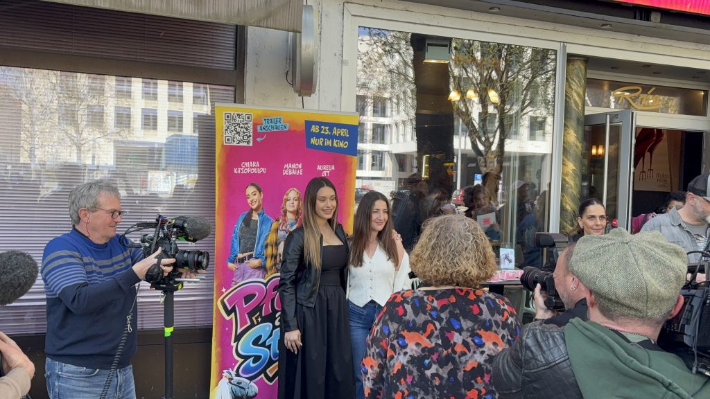 Fotoshooting vor dem Kino